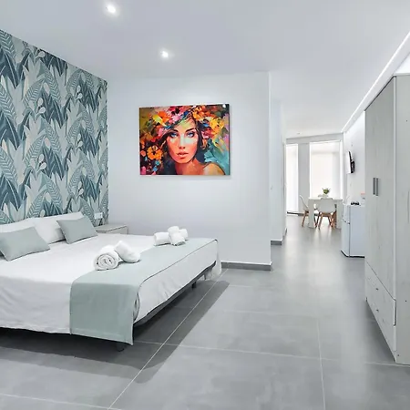 Pensión Ro's Lil San Juan 3*