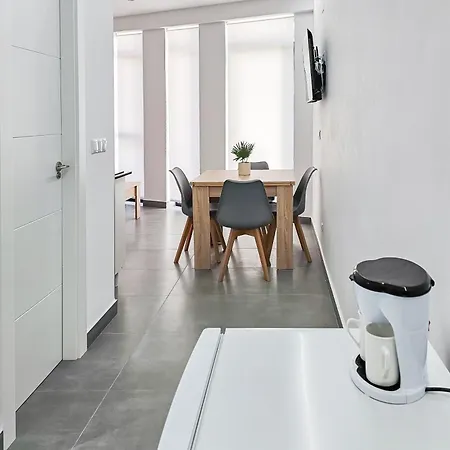 Ro's Lil San Juan 3* Alicante