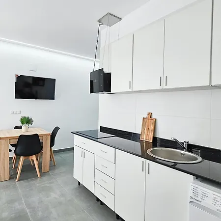 Ro's Lil San Juan Pensión