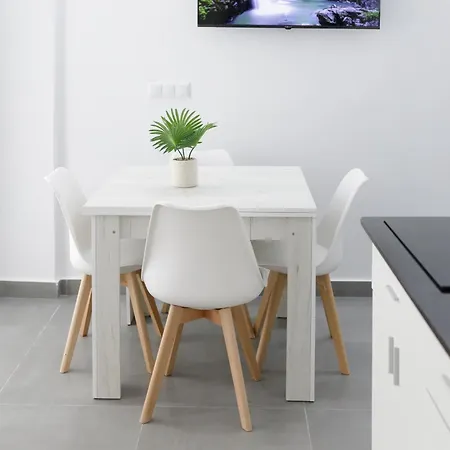 Pensión Ro's Lil San Juan