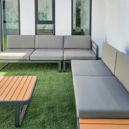 Ro's Lil San Juan Pensión 3*