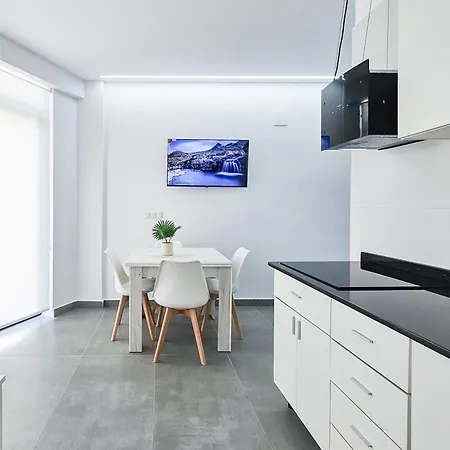 Pensión Ro's Lil San Juan Alicante