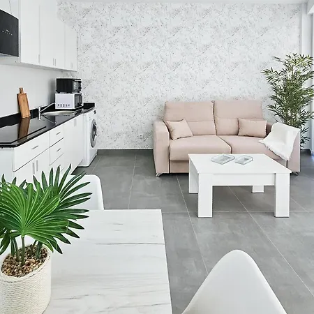 Ro's Lil San Juan Alicante