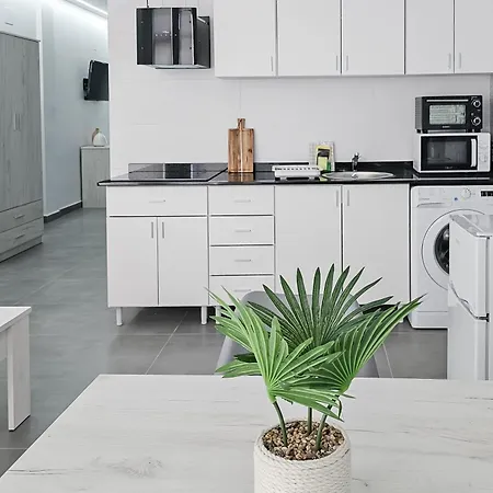 Pensión Ro's Lil San Juan Alicante